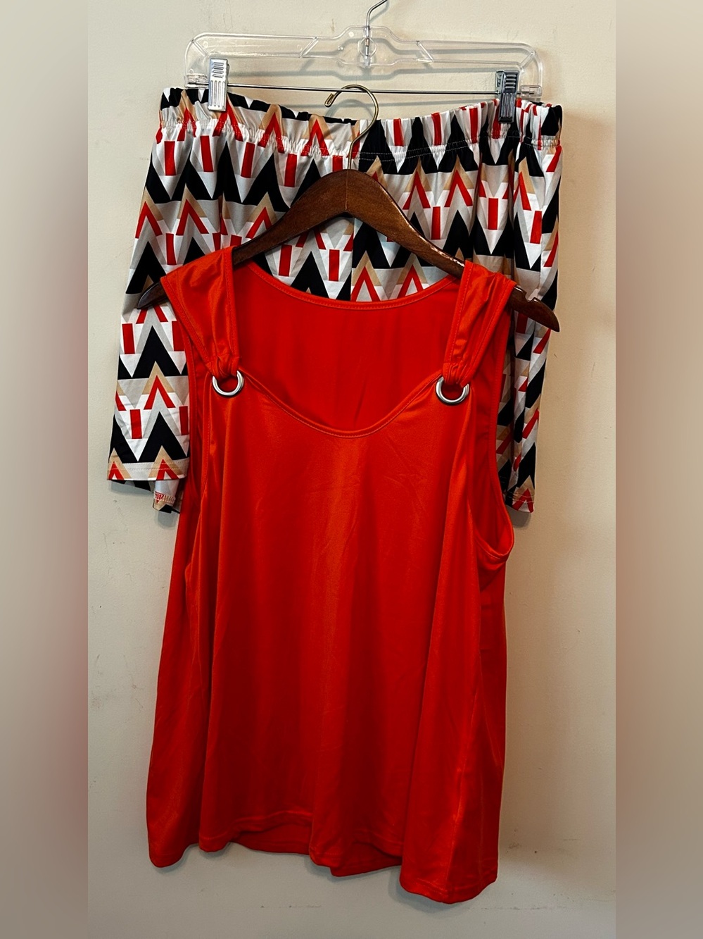 WOMENS SHEIN CURVE ORANGE &‎ BLACK 2 PC SHORTS & SLEEVELESS BLOUSE SET 2XL